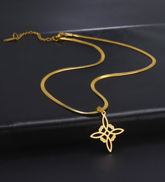Collar Nudo de Bruja Dorado Para Protección